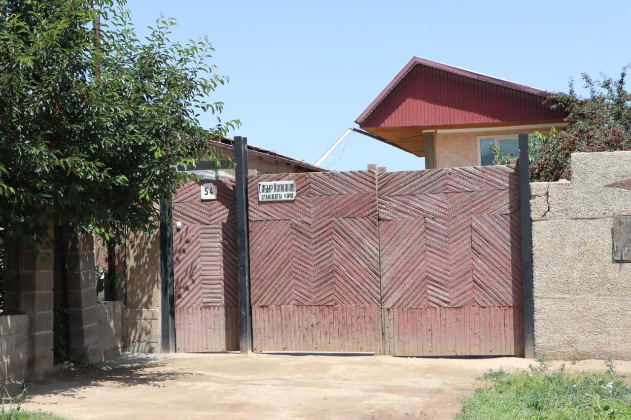 Bokonbayevo Guest House Akbermet מראה חיצוני תמונה