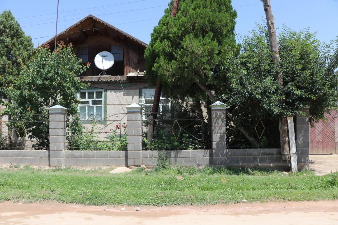 Bokonbayevo Guest House Akbermet מראה חיצוני תמונה